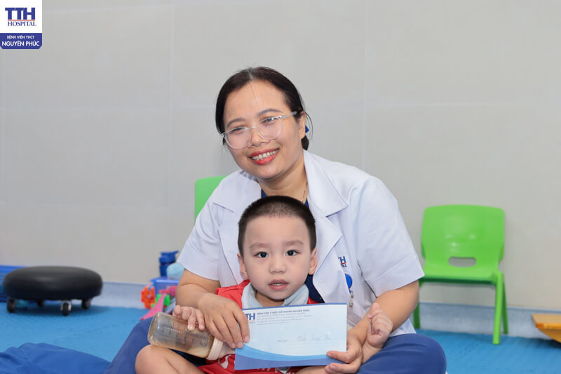 Chúng tôi hy vọng rằng những phần quà nhỏ bé này sẽ trở thành điểm tựa tinh thần quý giá