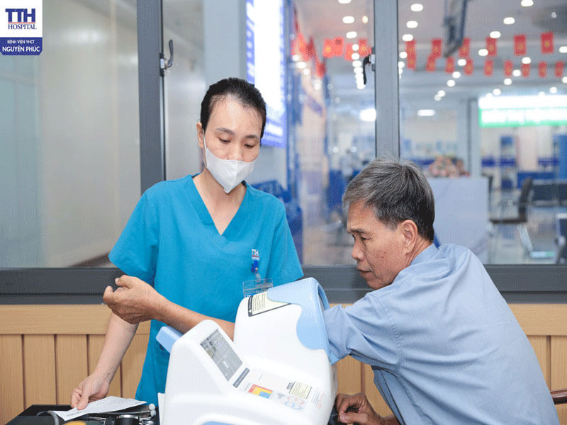 Điều trị stress bằng YHCT phù hợp với những ai?