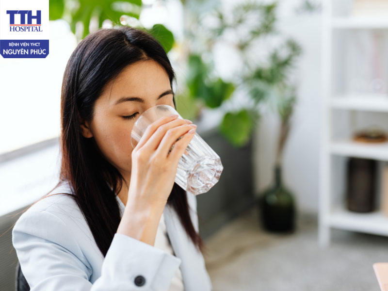 Làm gì để phòng ngừa bệnh Gout bùng phát trong mùa lễ hội cuối năm?