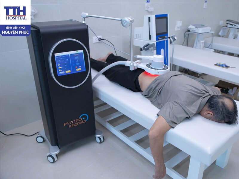 Tiếp nhận và xử trí sơ cứu ban đầu các trường hợp cấp cứu