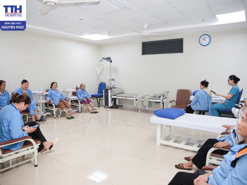 Điều trị loãng xương sớm giúp ngăn ngừa bệnh và kiểm soát được bệnh