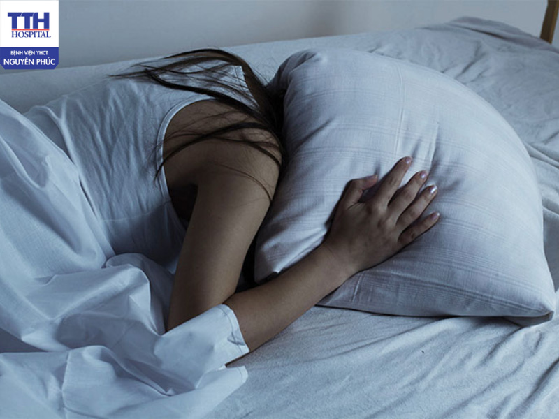 Bị mất ngủ kéo dài sẽ ảnh hưởng rất nhiều đến đời sống sinh hoạt