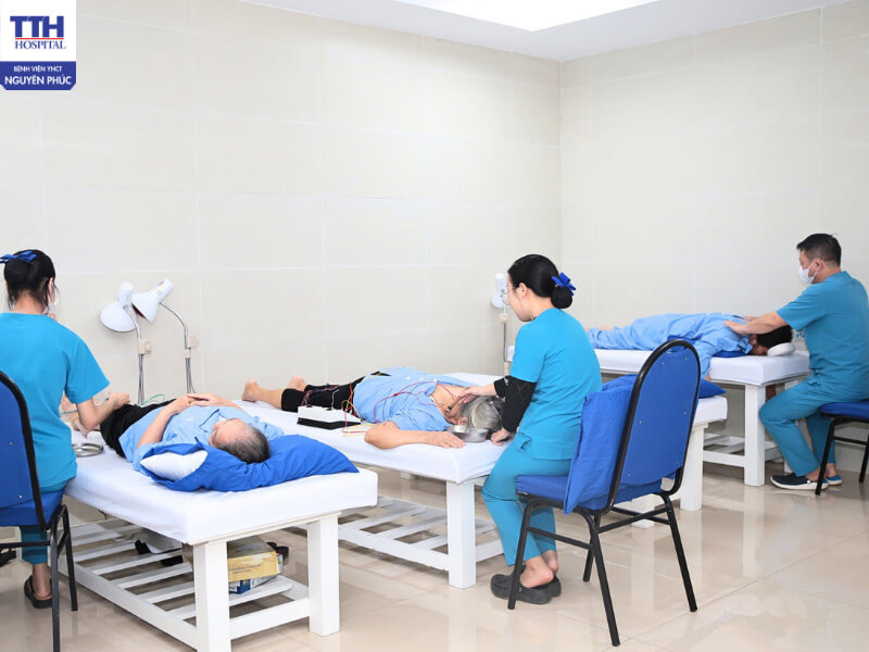 Vì sao nên lựa chọn thăm khám bệnh lý cơ xương khớp tại Bệnh viện YHCT Nguyên Phúc?